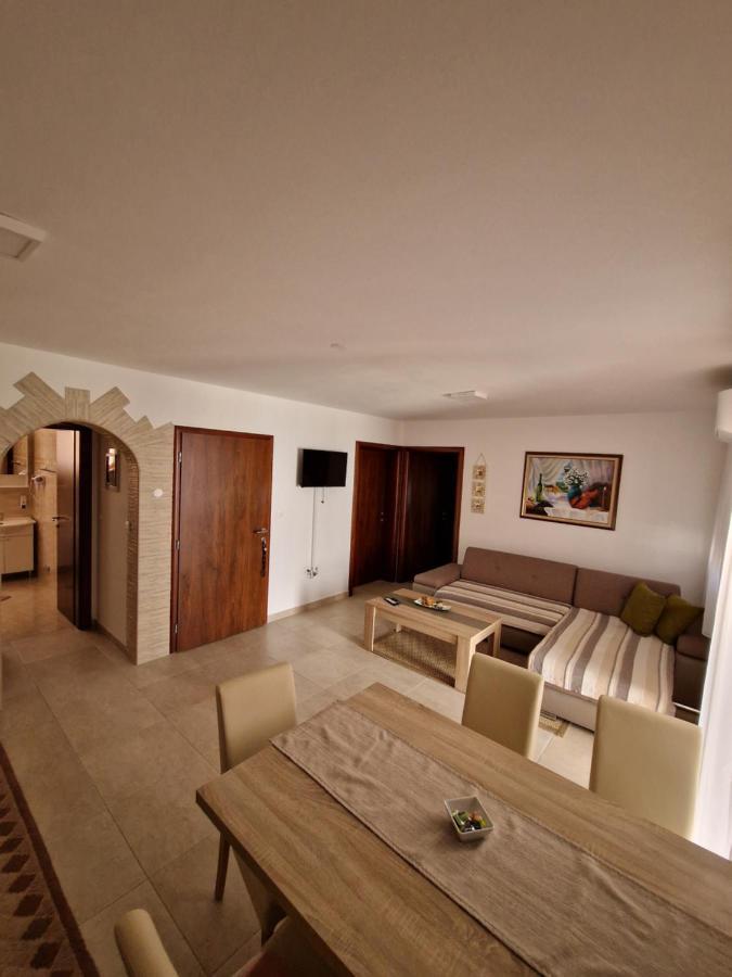 Luka Apartment Barbariga