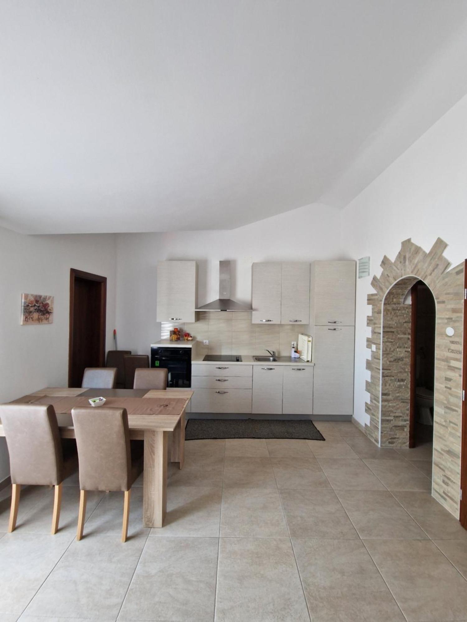 Luka Apartment Barbariga